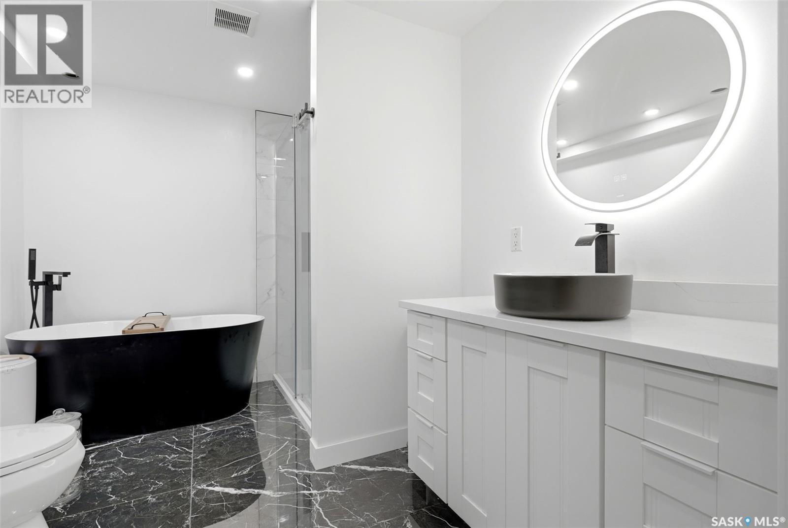1011 Otterloo Street, Indian Head, SK - Indoor Photo Showing Bathroom