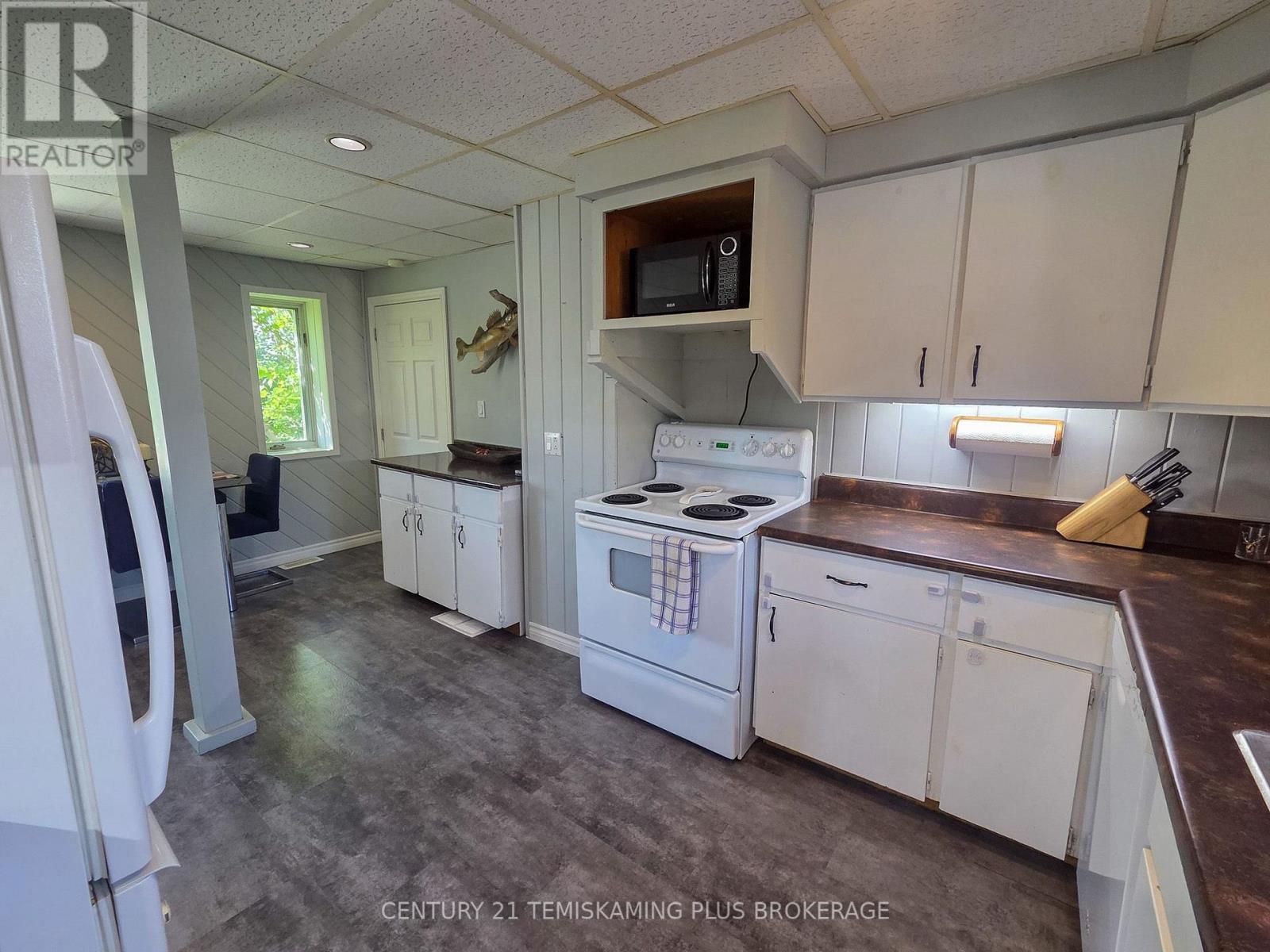75 Third Street, Englehart, ON