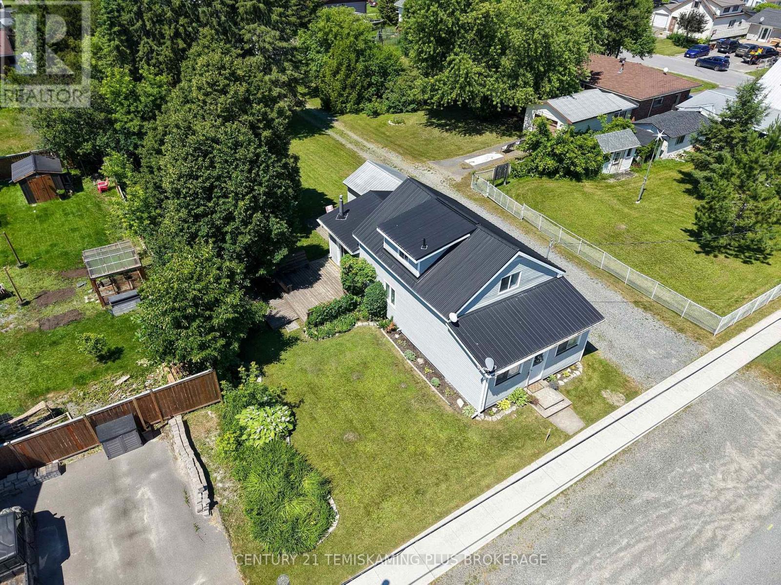 75 Third Street, Englehart, ON