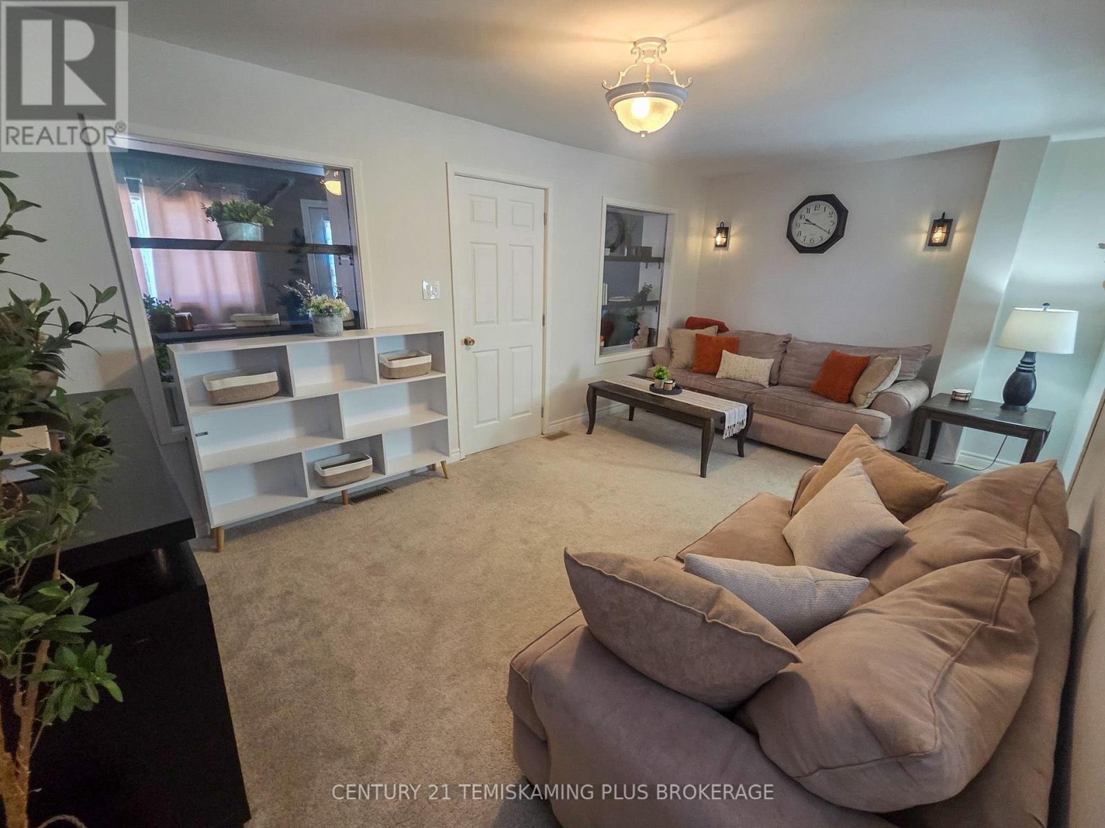 75 Third Street, Englehart, ON