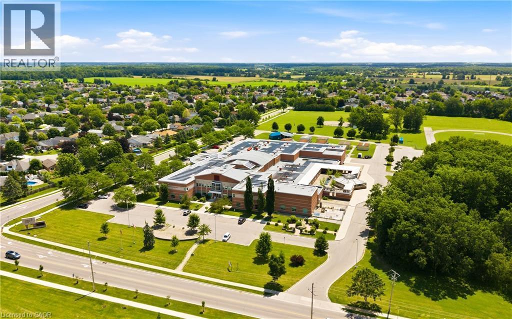Enjoy the convenience of being just minutes from Zehrs, Rexall, LCBO, restaurants, everyday shopping, parks, schools, and scenic Grand River trails, all with easy access to the Highway for commuters. - 16 Scottacres Boulevard, Caledonia, ON