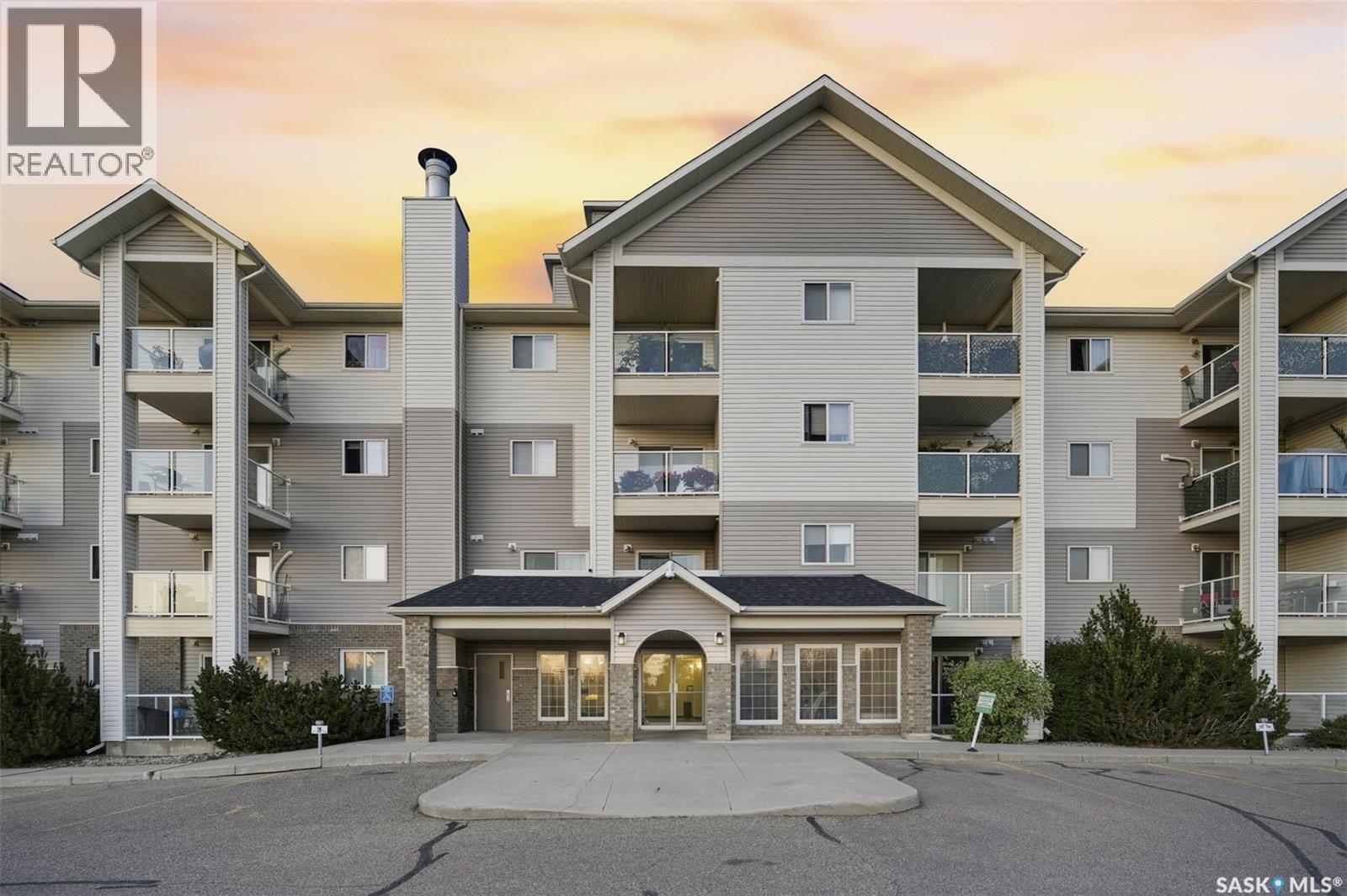 301 303 Lowe Road, Saskatoon, SK