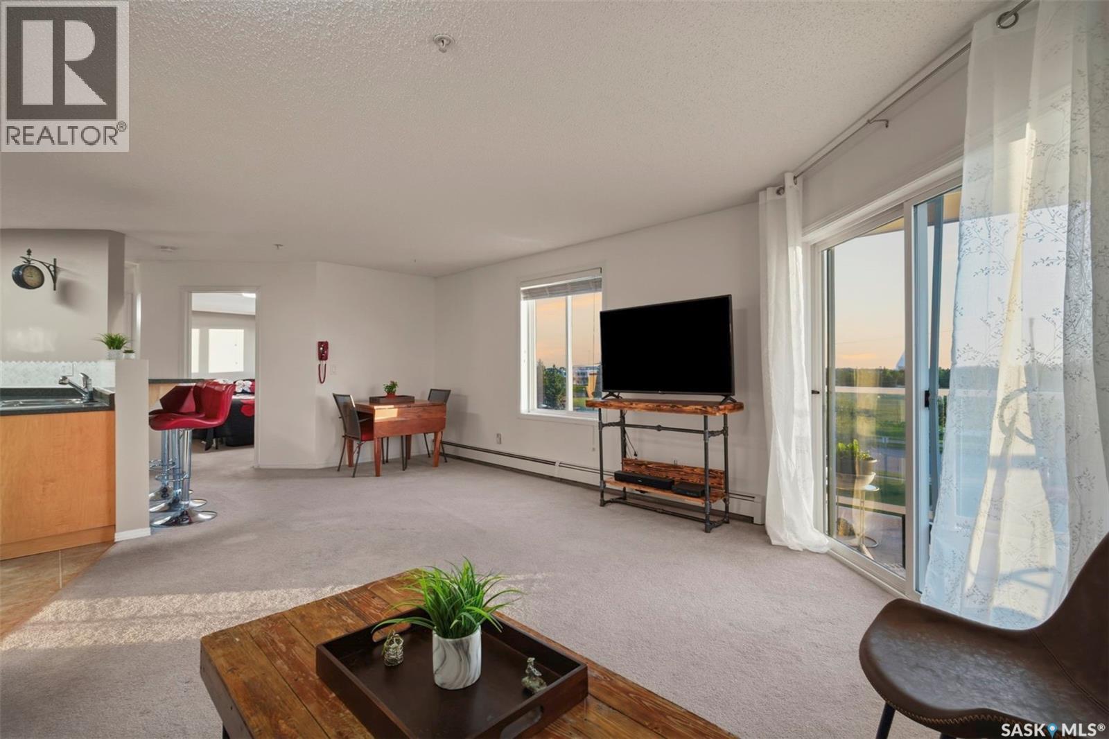 301 303 Lowe Road, Saskatoon, SK