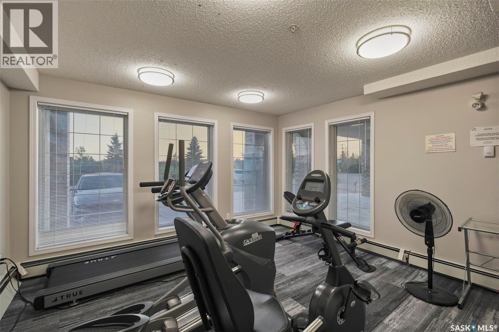 301 303 Lowe Road, Saskatoon, SK