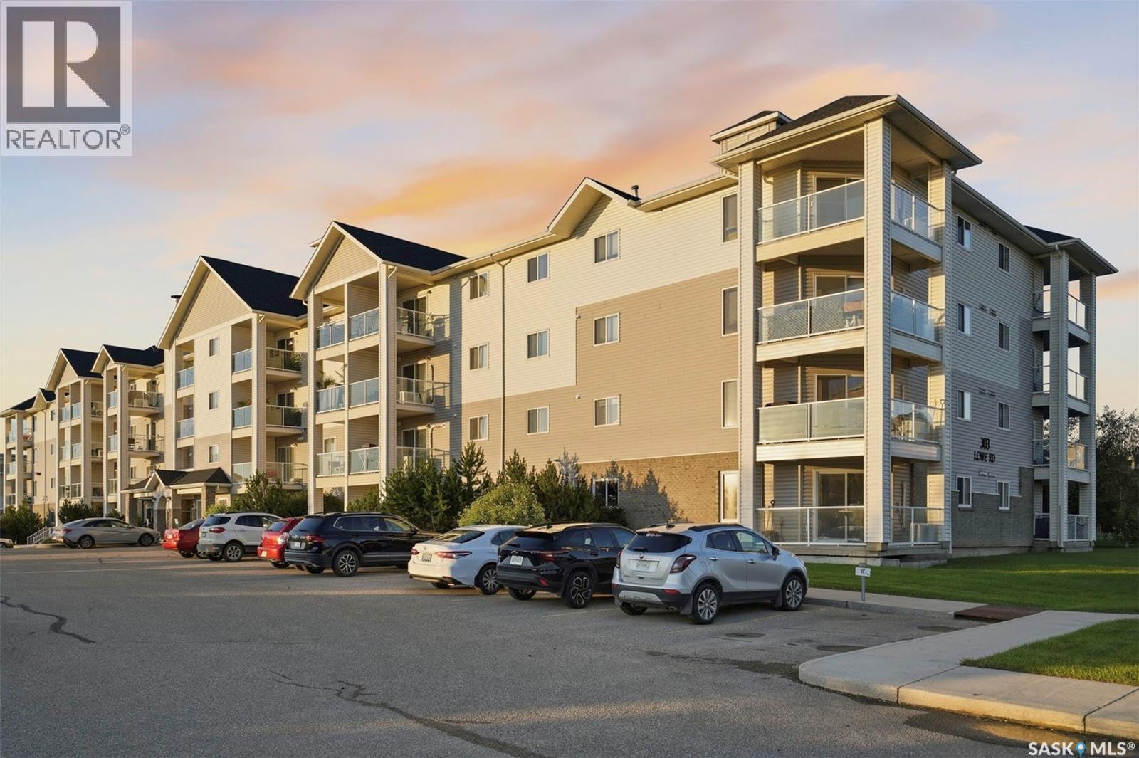301 303 Lowe Road, Saskatoon, SK