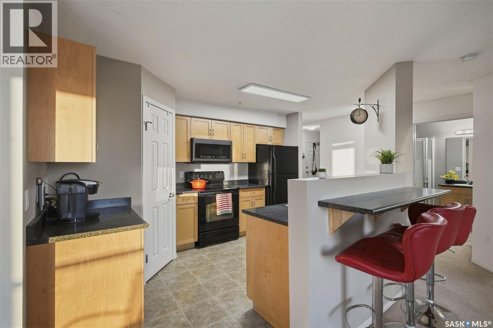301 303 Lowe Road, Saskatoon, SK