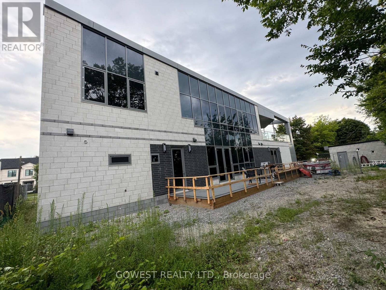 40 Tottenham Road, Toronto, ON - Outdoor