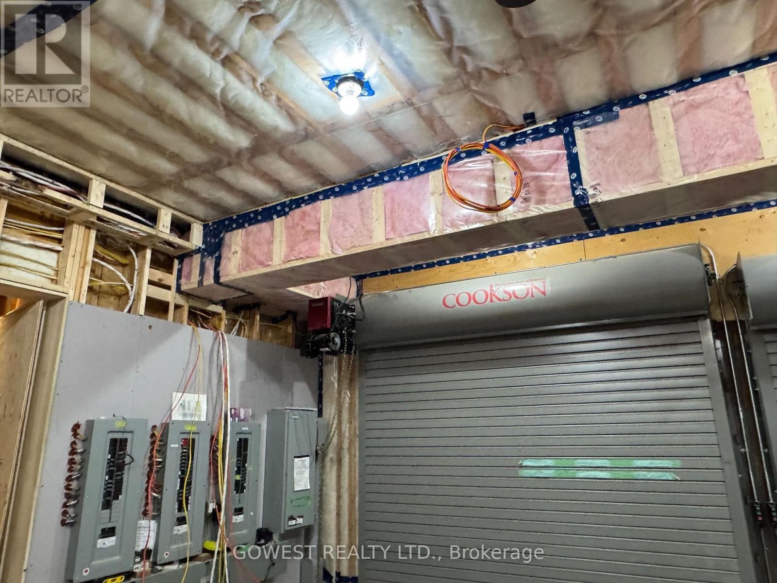 40 Tottenham Road, Toronto, ON - Indoor