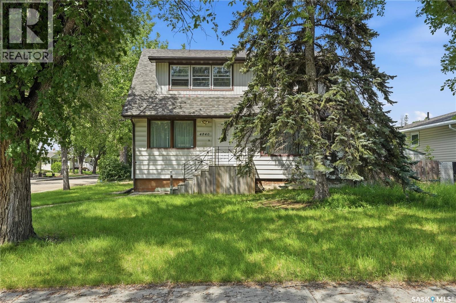 4240 8Th Avenue, Regina, SK - Outdoor