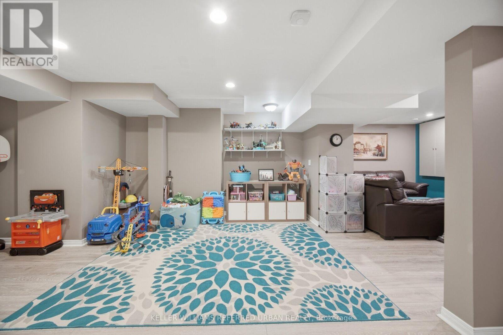 46 Lipton Crescent, Whitby, ON
