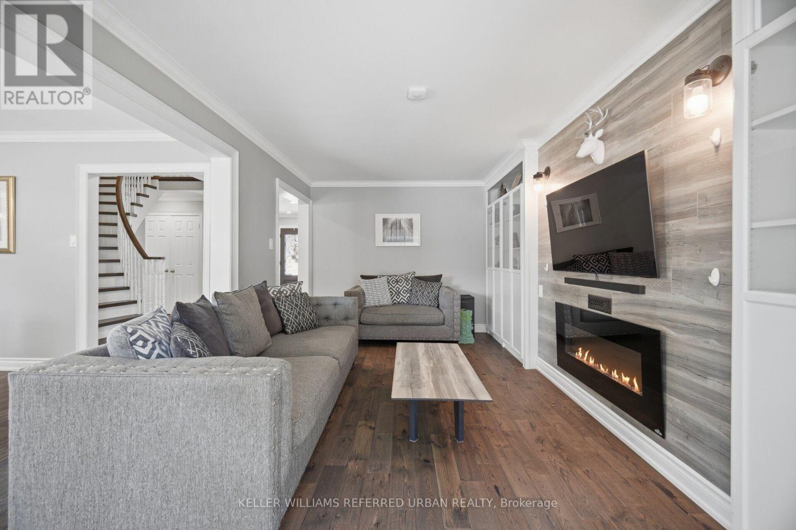 46 Lipton Crescent, Whitby, ON