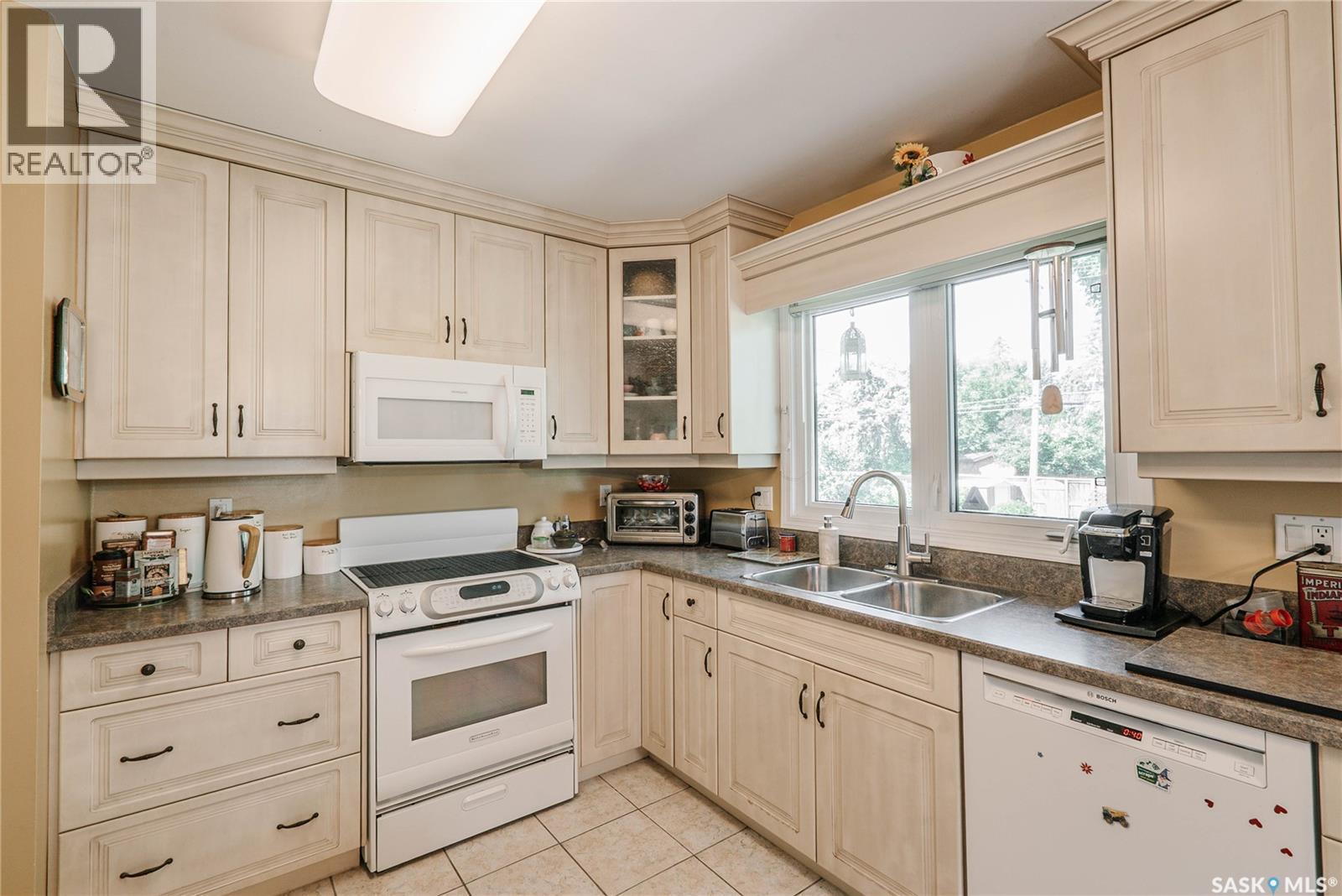 2704 Preston Avenue S, Saskatoon, SK