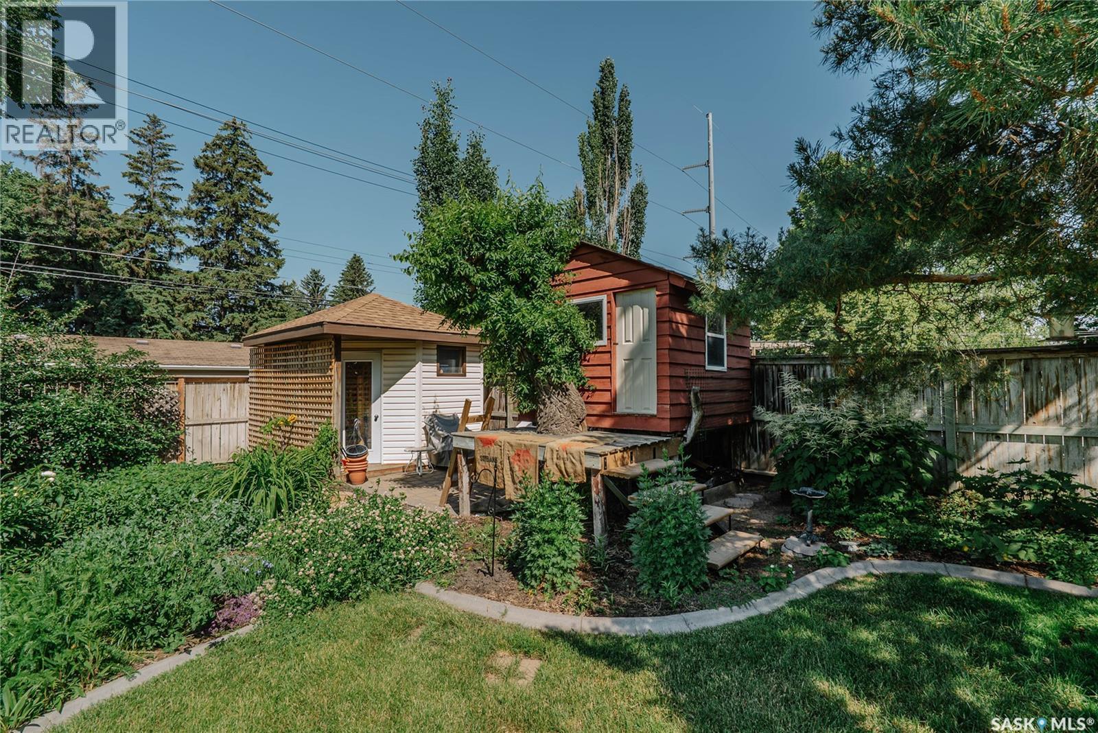 2704 Preston Avenue S, Saskatoon, SK