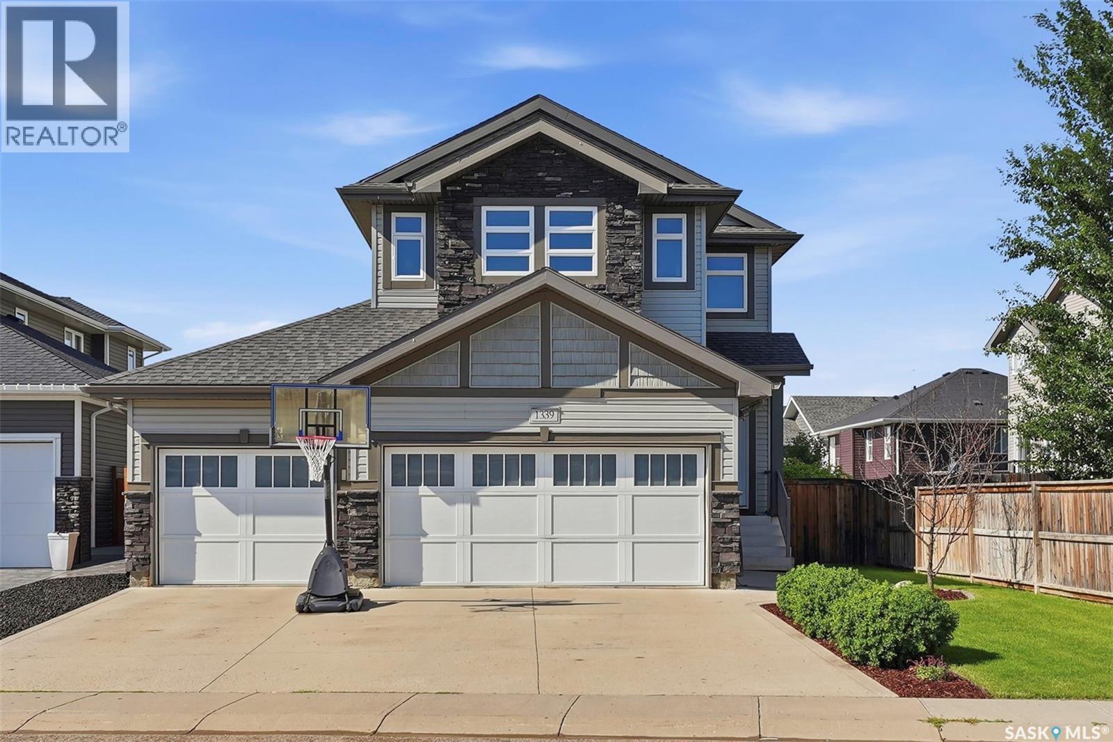 1339 Pringle Manor, Saskatoon, SK