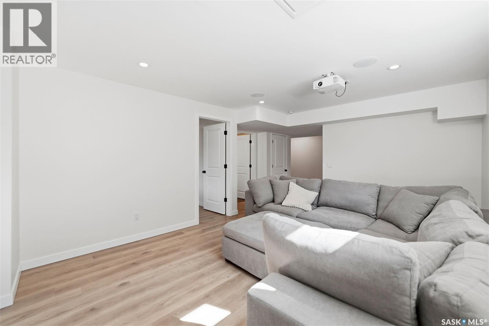 1339 Pringle Manor, Saskatoon, SK