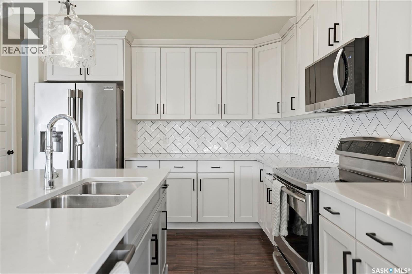 1339 Pringle Manor, Saskatoon, SK