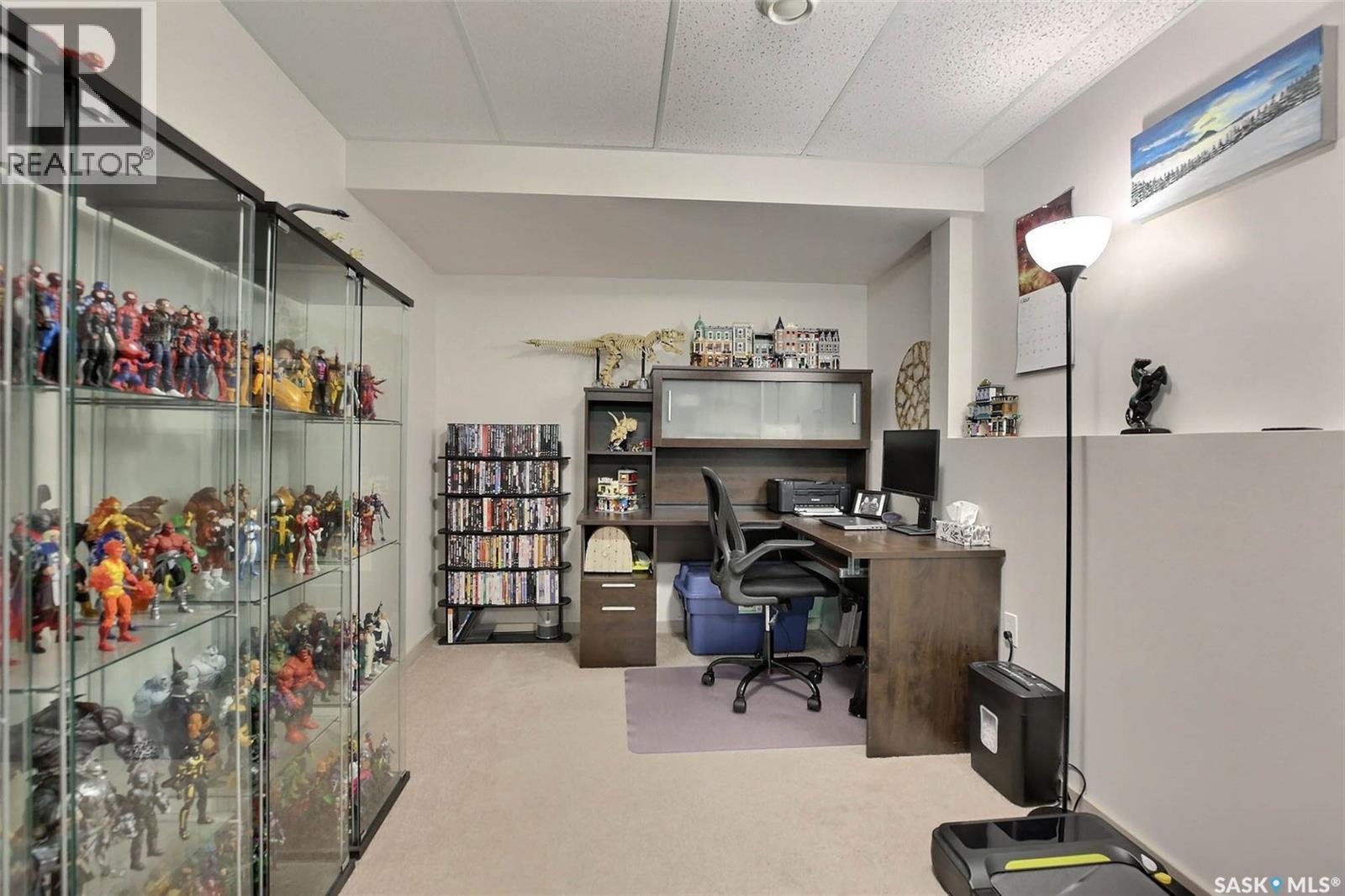 4962 Marigold Drive, Regina, SK - Indoor Photo Showing Office