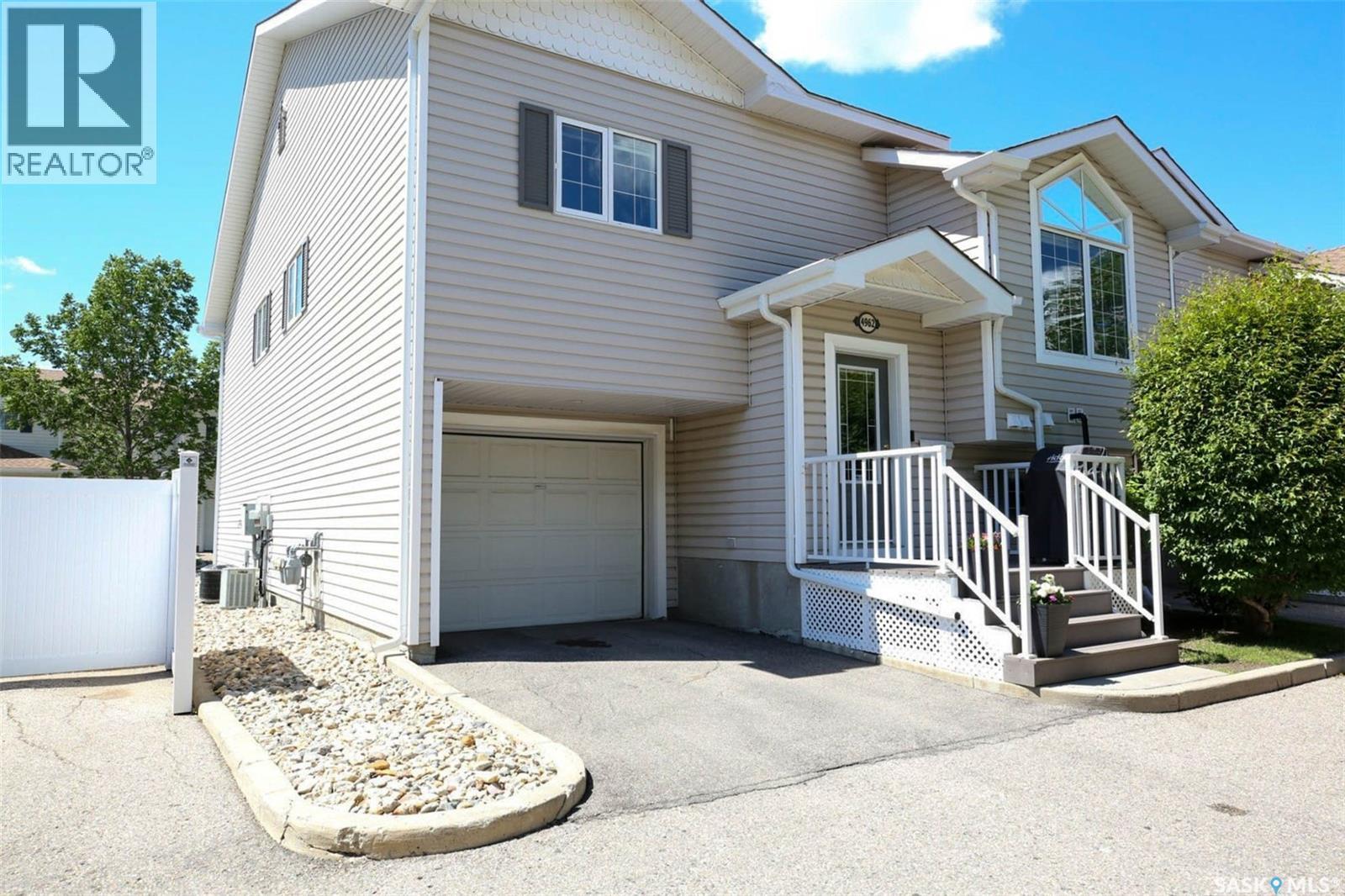 4962 Marigold Drive, Regina, SK - Outdoor With Exterior