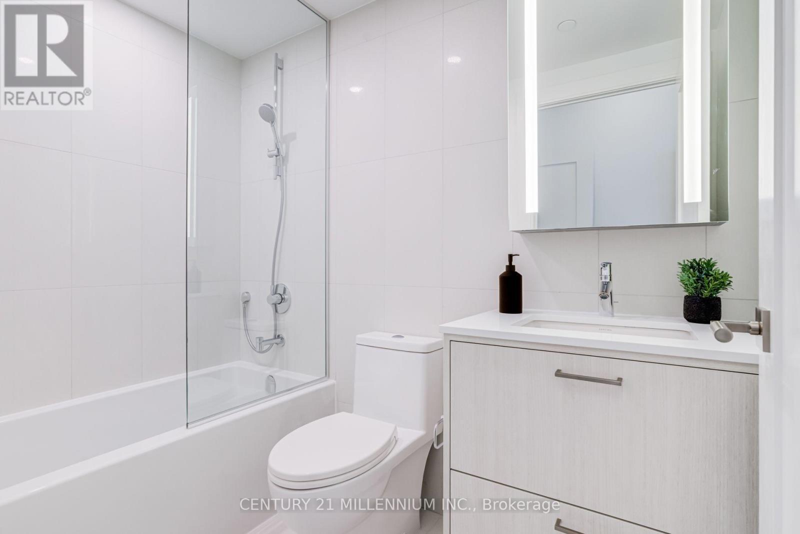 305 - 259 The Kingsway, Toronto, ON