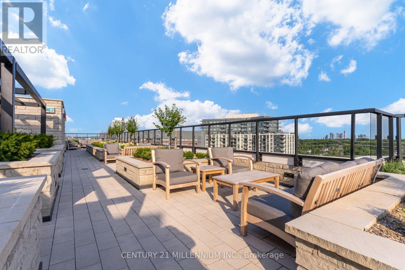 305 - 259 The Kingsway, Toronto, ON