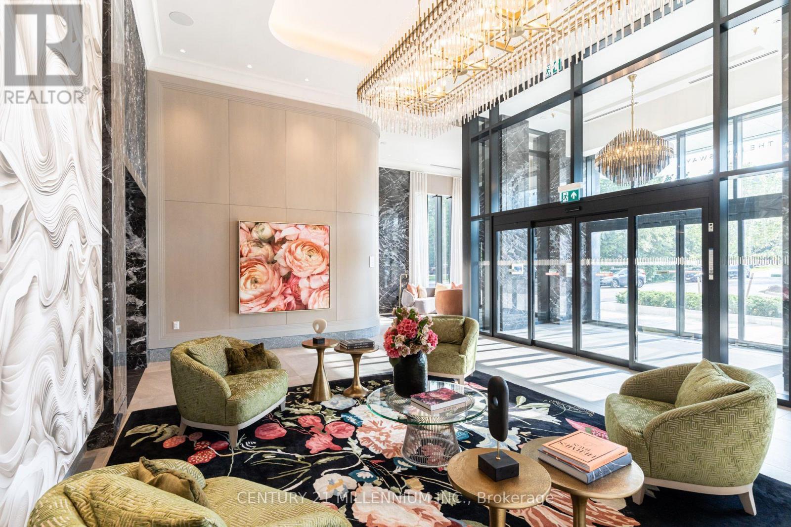 305 - 259 The Kingsway, Toronto, ON
