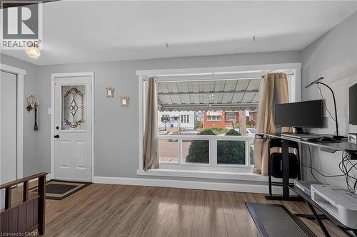 220 Paling Avenue, Hamilton, ON - Indoor
