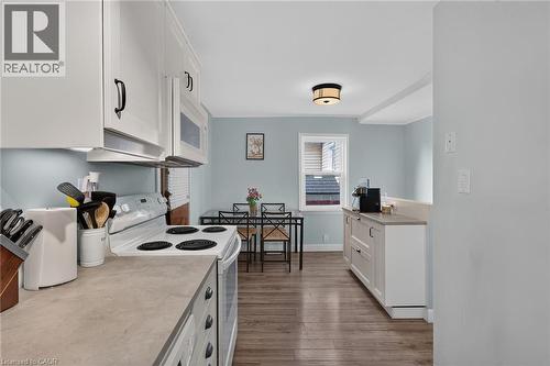 220 Paling Avenue, Hamilton, ON - Indoor Photo Showing Kitchen