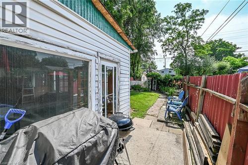 220 Paling Avenue, Hamilton, ON - Outdoor
