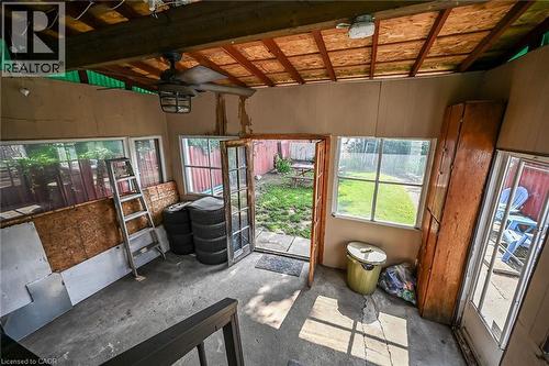 220 Paling Avenue, Hamilton, ON - Indoor