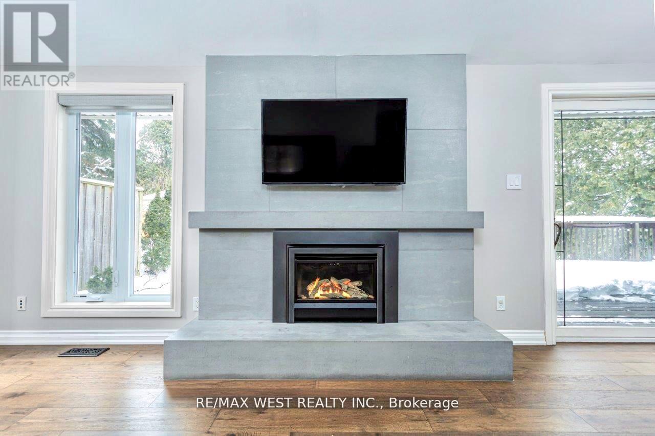 26 Hostein Drive, Hamilton, ON