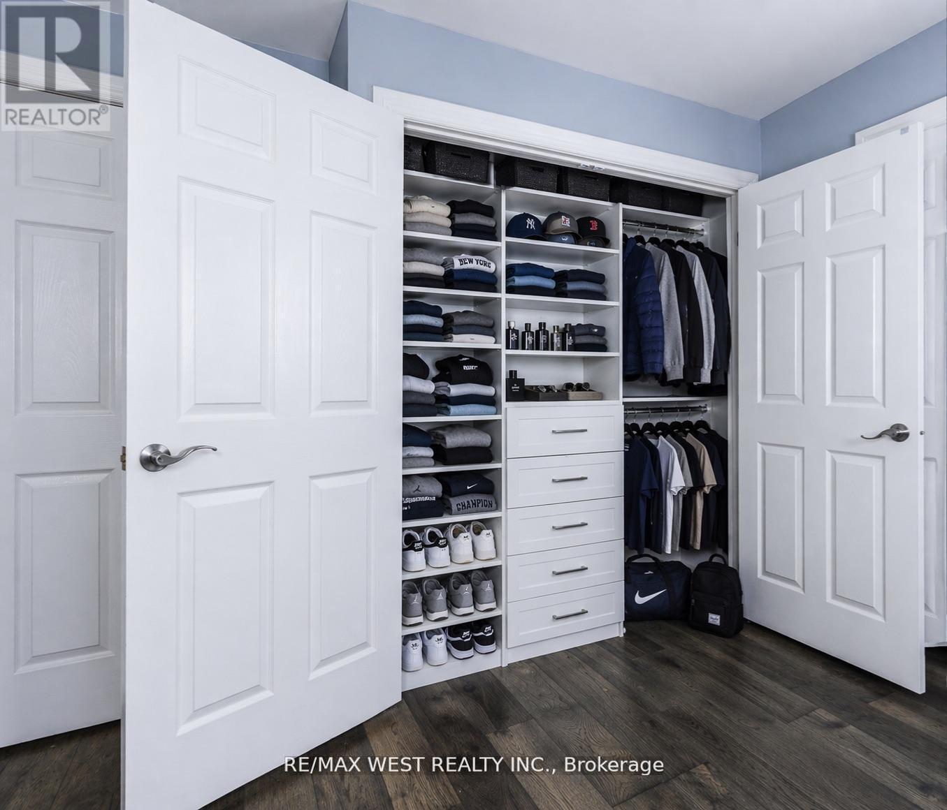 26 Hostein Drive, Hamilton, ON