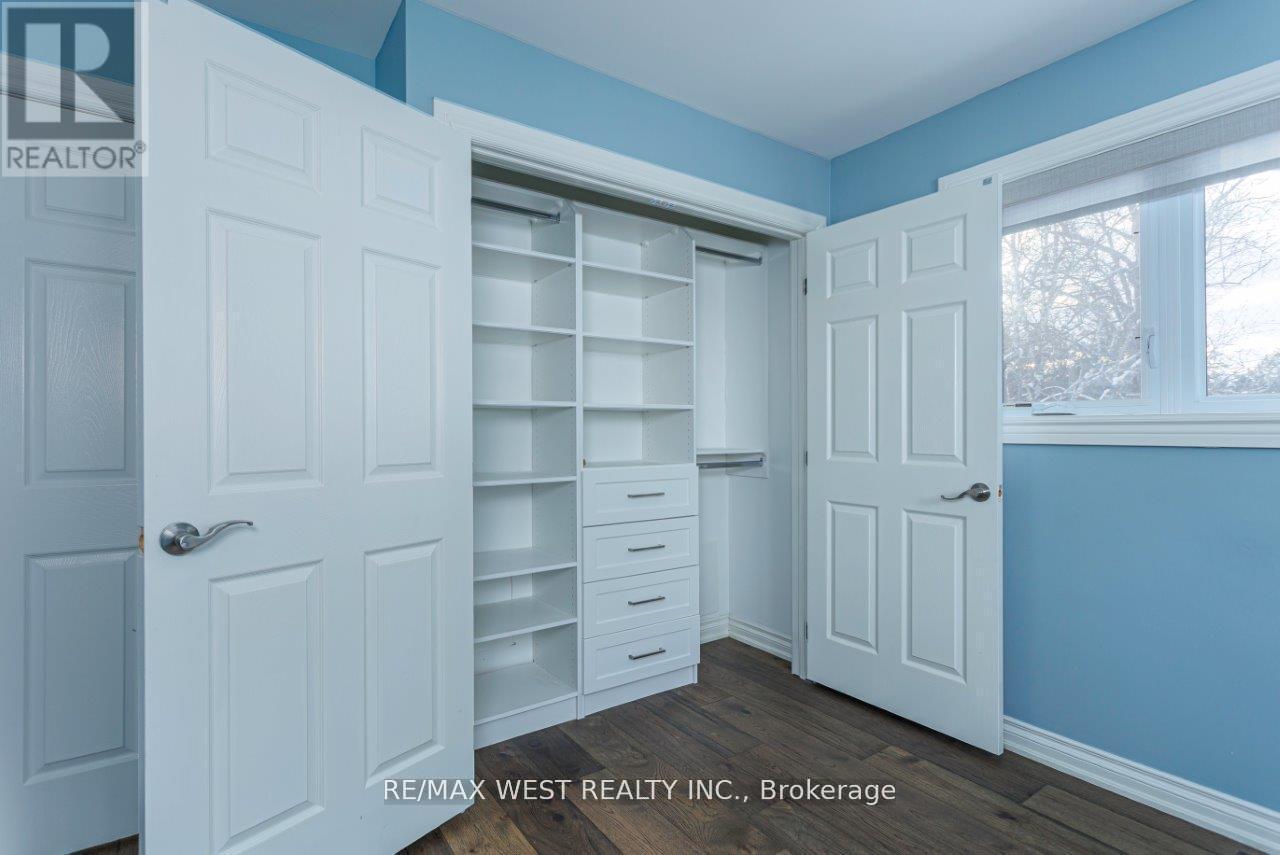 26 Hostein Drive, Hamilton, ON