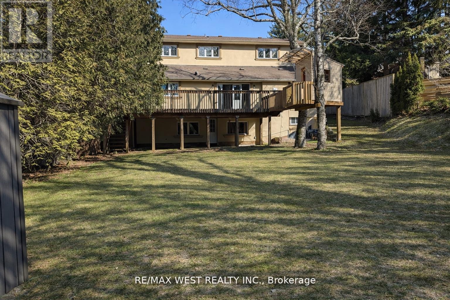 26 Hostein Drive, Hamilton, ON