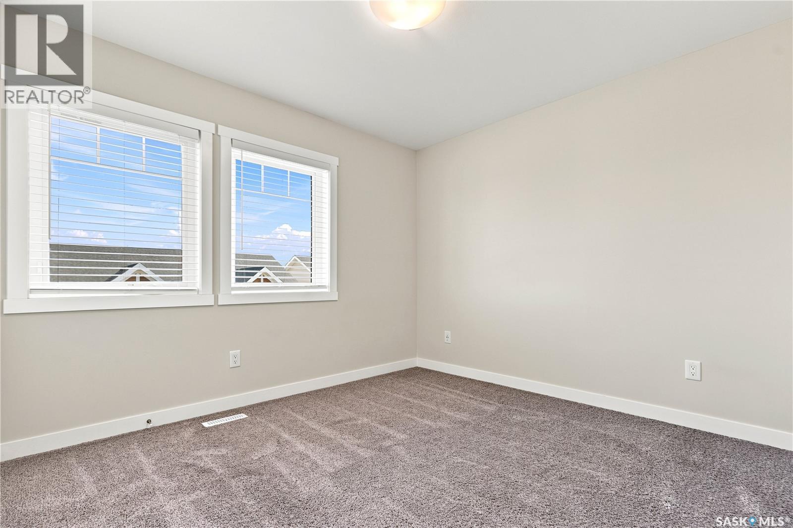 204 315 Dickson Crescent, Saskatoon, SK