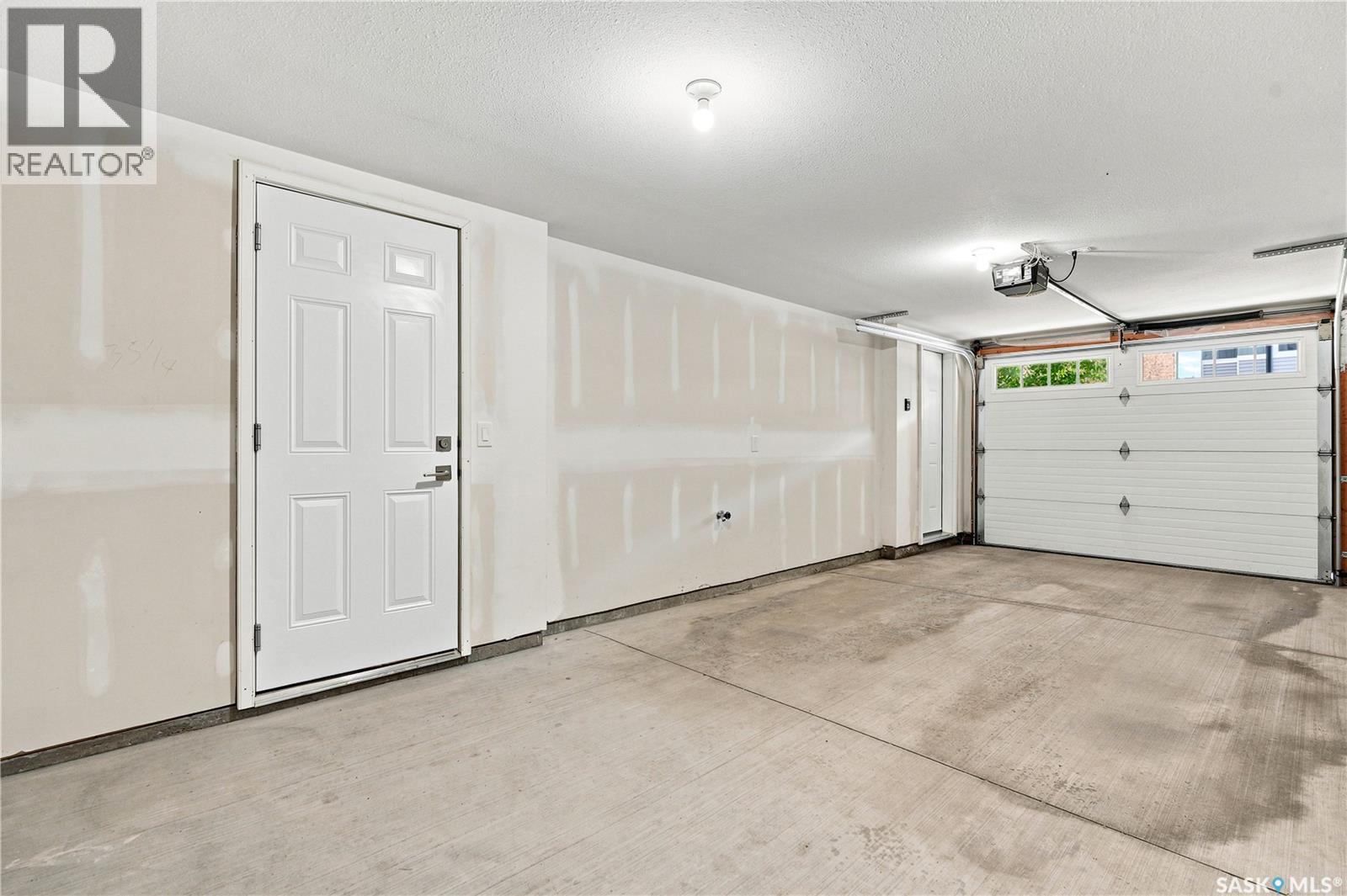 204 315 Dickson Crescent, Saskatoon, SK