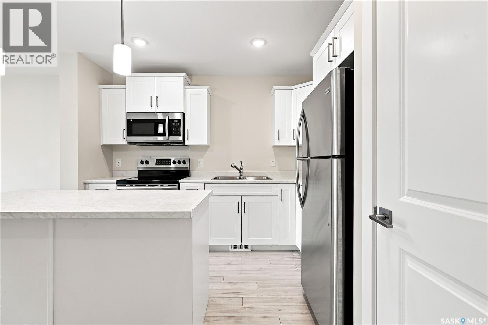 204 315 Dickson Crescent, Saskatoon, SK
