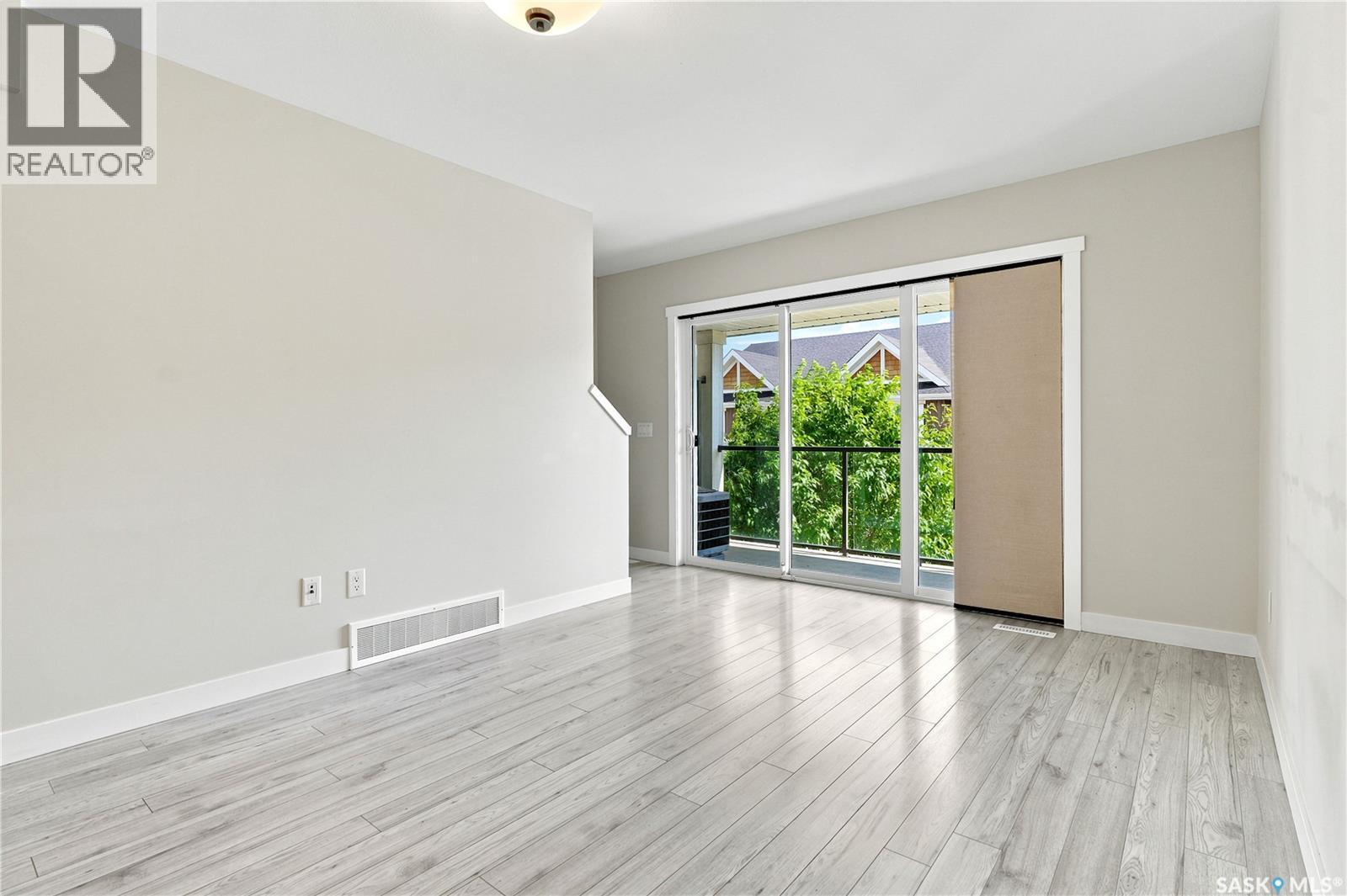 204 315 Dickson Crescent, Saskatoon, SK