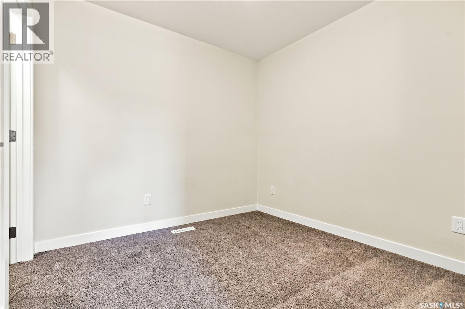 204 315 Dickson Crescent, Saskatoon, SK