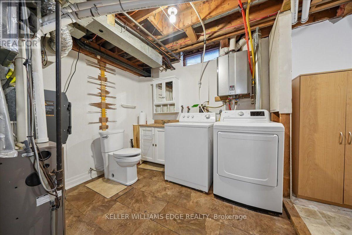 2320 Middlesmoor Crescent, Burlington, ON