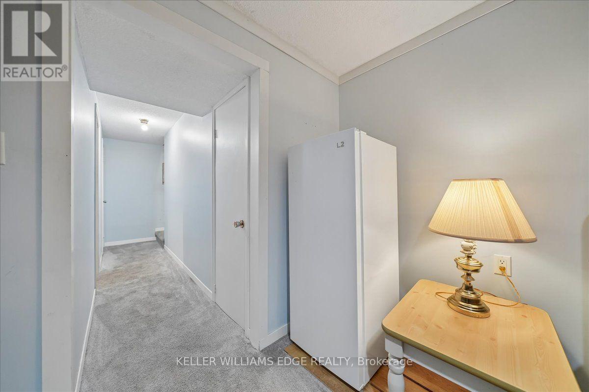 2320 Middlesmoor Crescent, Burlington, ON