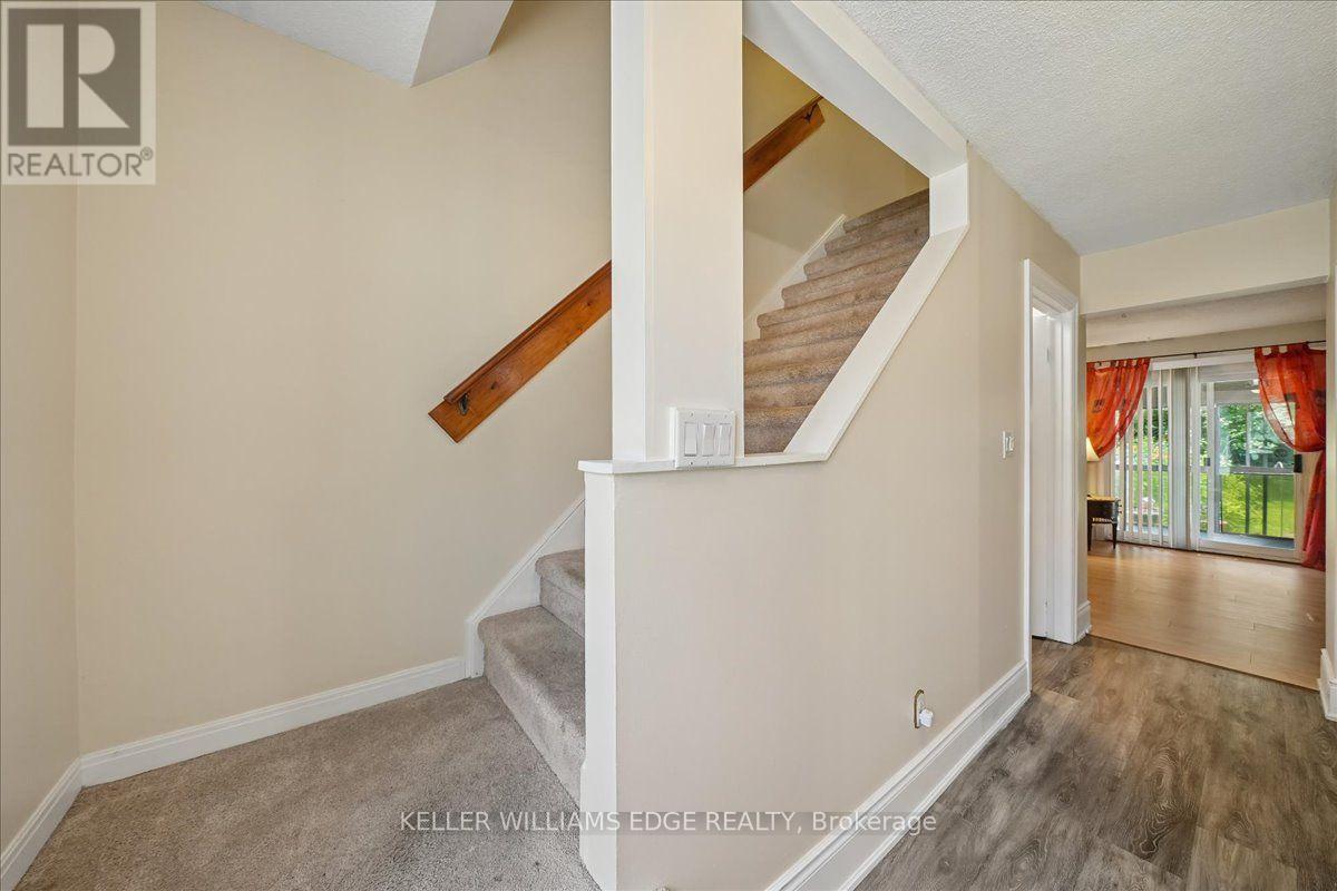 2320 Middlesmoor Crescent, Burlington, ON