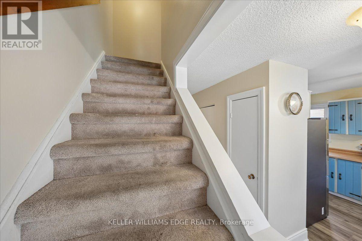 2320 Middlesmoor Crescent, Burlington, ON