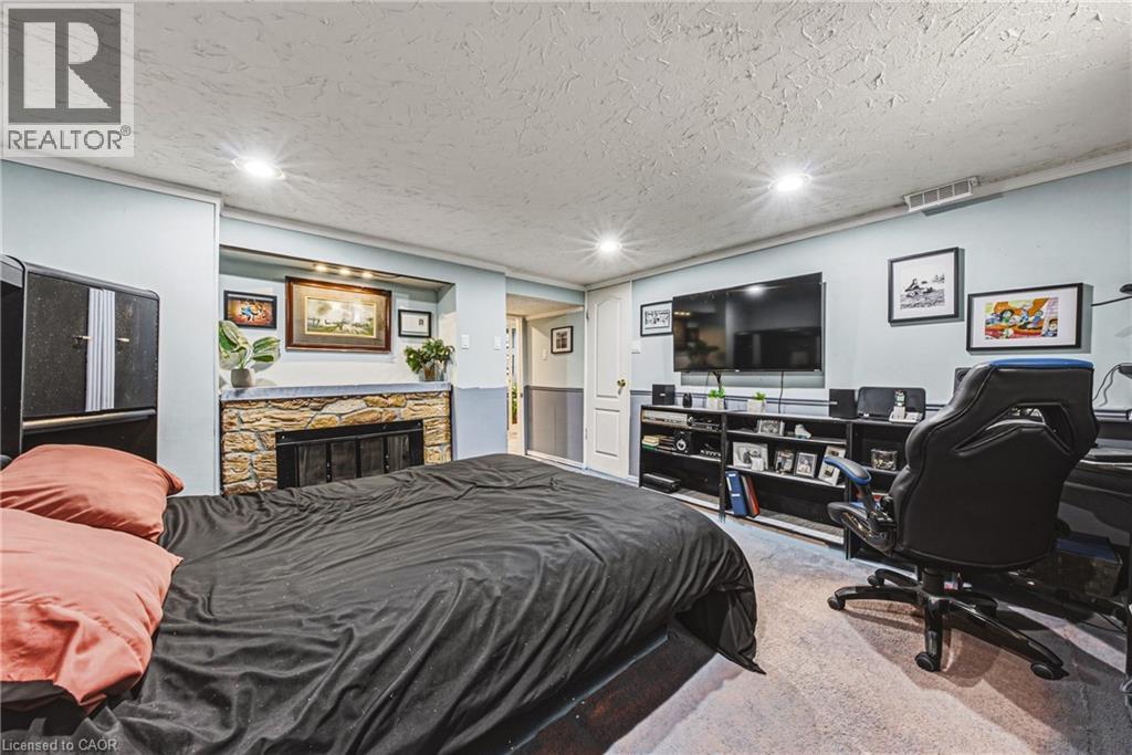 2345 Gibbon Street, Burlington, ON - Indoor