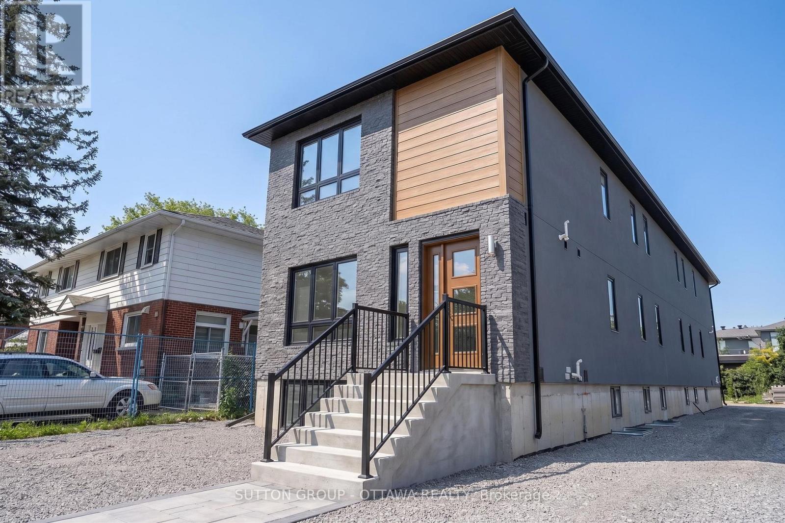 944 Woodroffe Avenue, Ottawa, ON