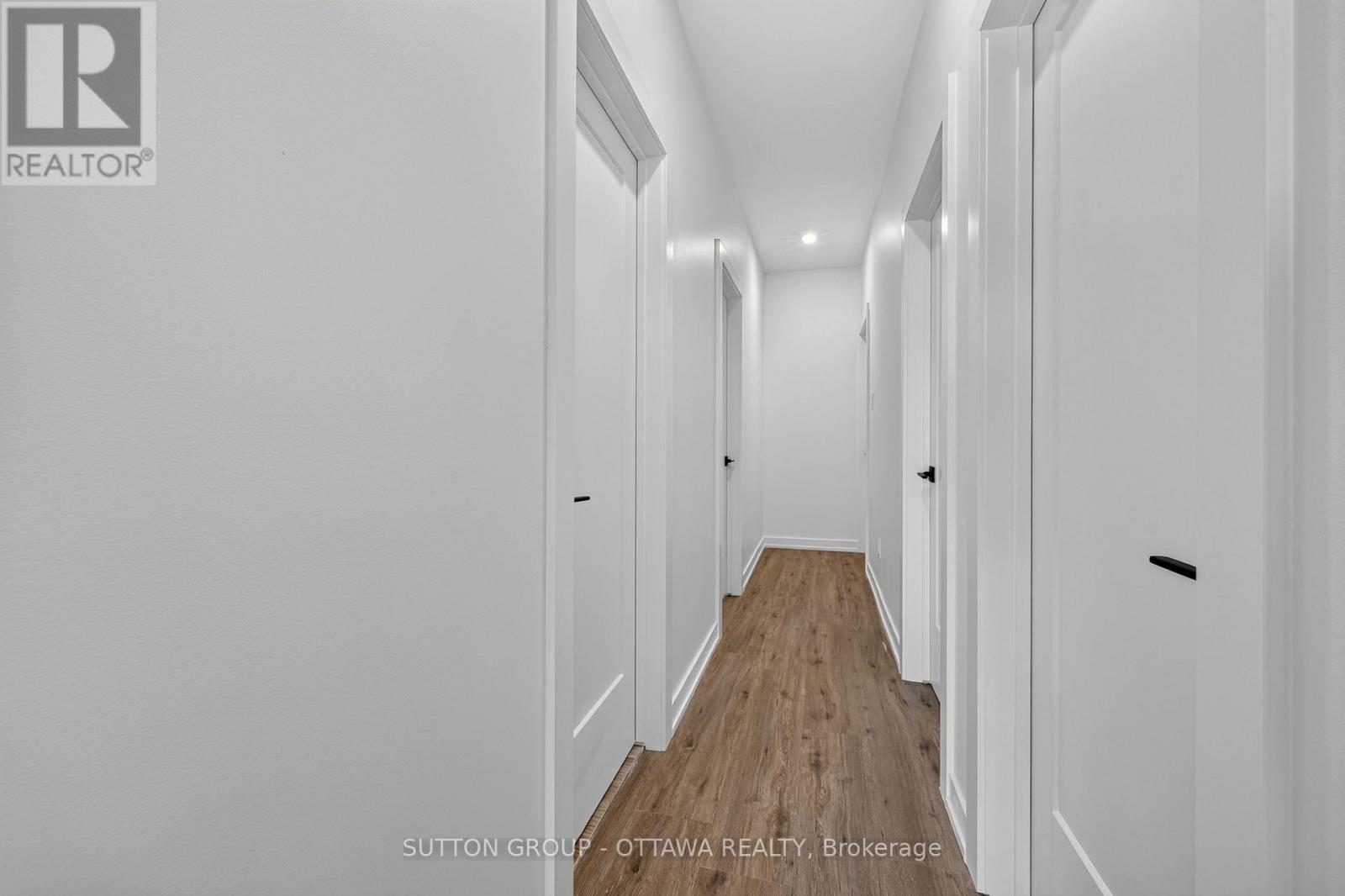 944 Woodroffe Avenue, Ottawa, ON