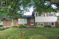 74 Grandriver CRES Sault Ste. Marie, ON P6B 3S1
