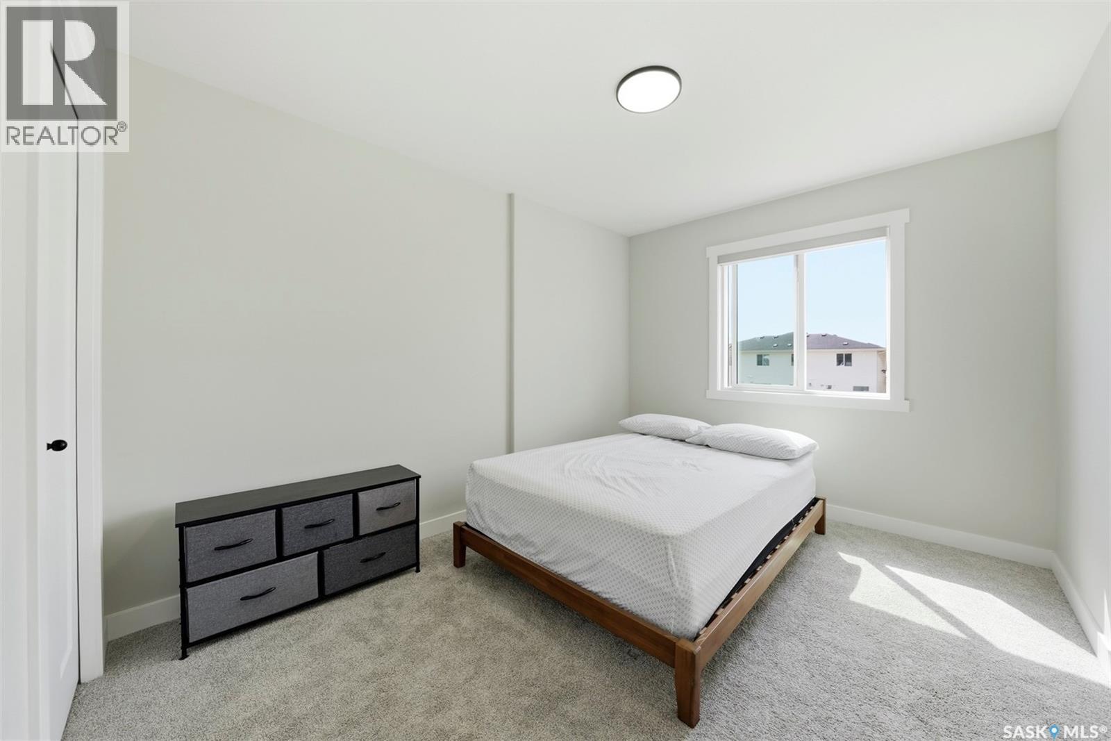 210 Schmeiser Bend, Saskatoon, SK