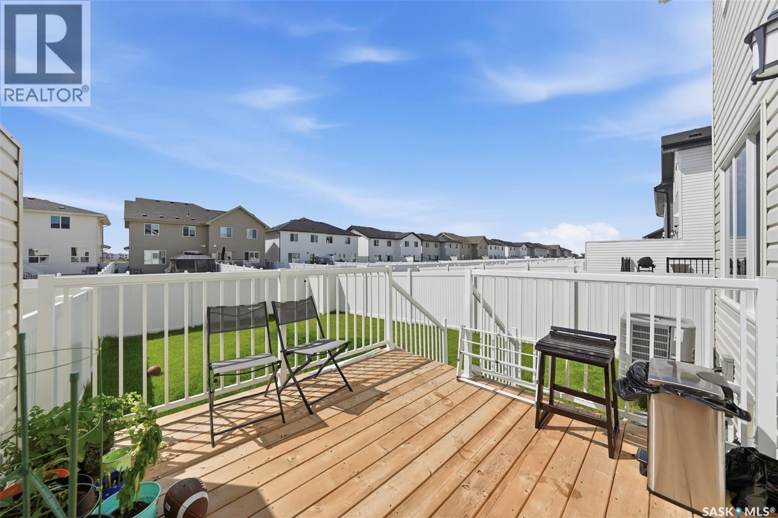 210 Schmeiser Bend, Saskatoon, SK