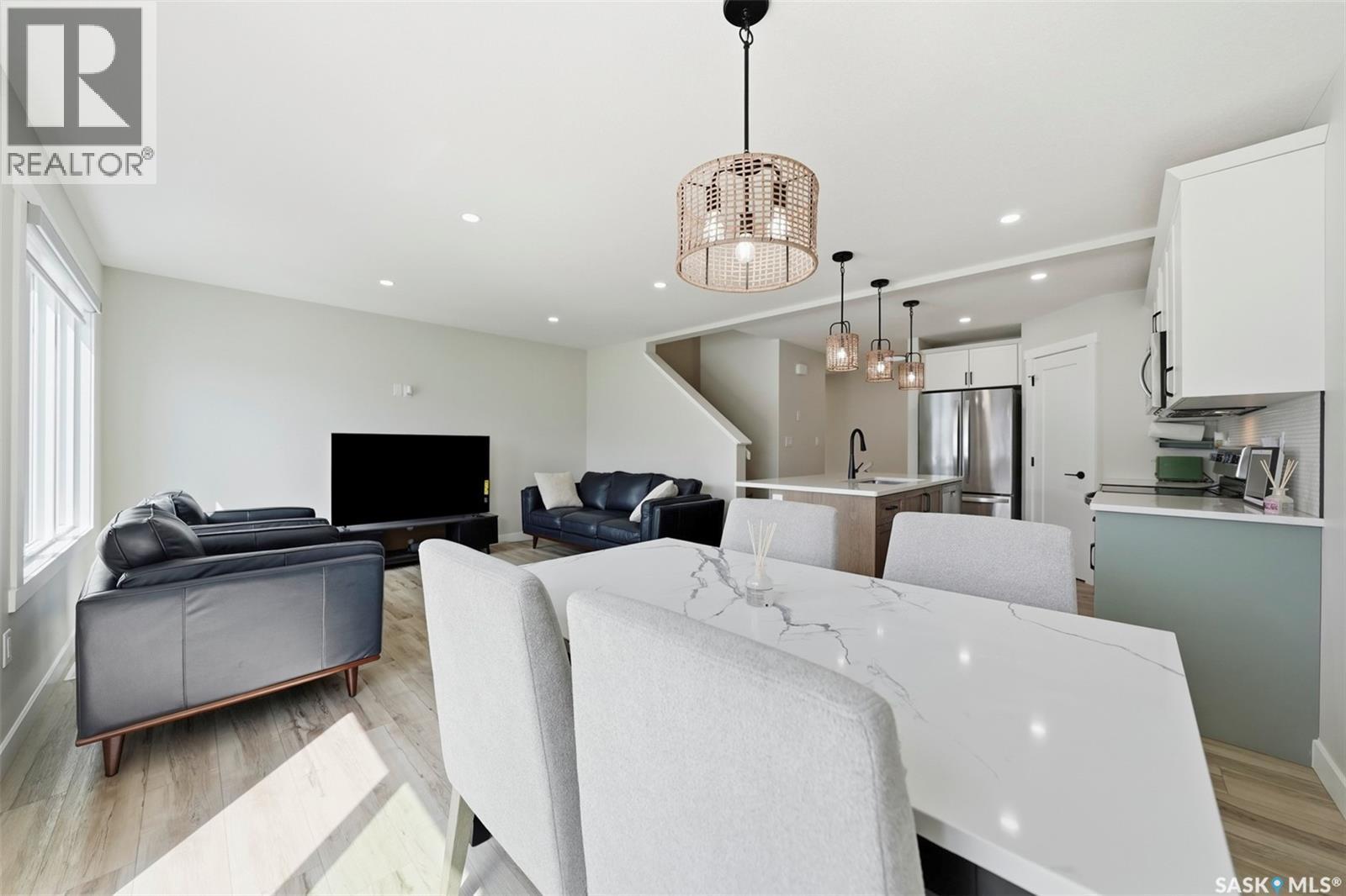 210 Schmeiser Bend, Saskatoon, SK