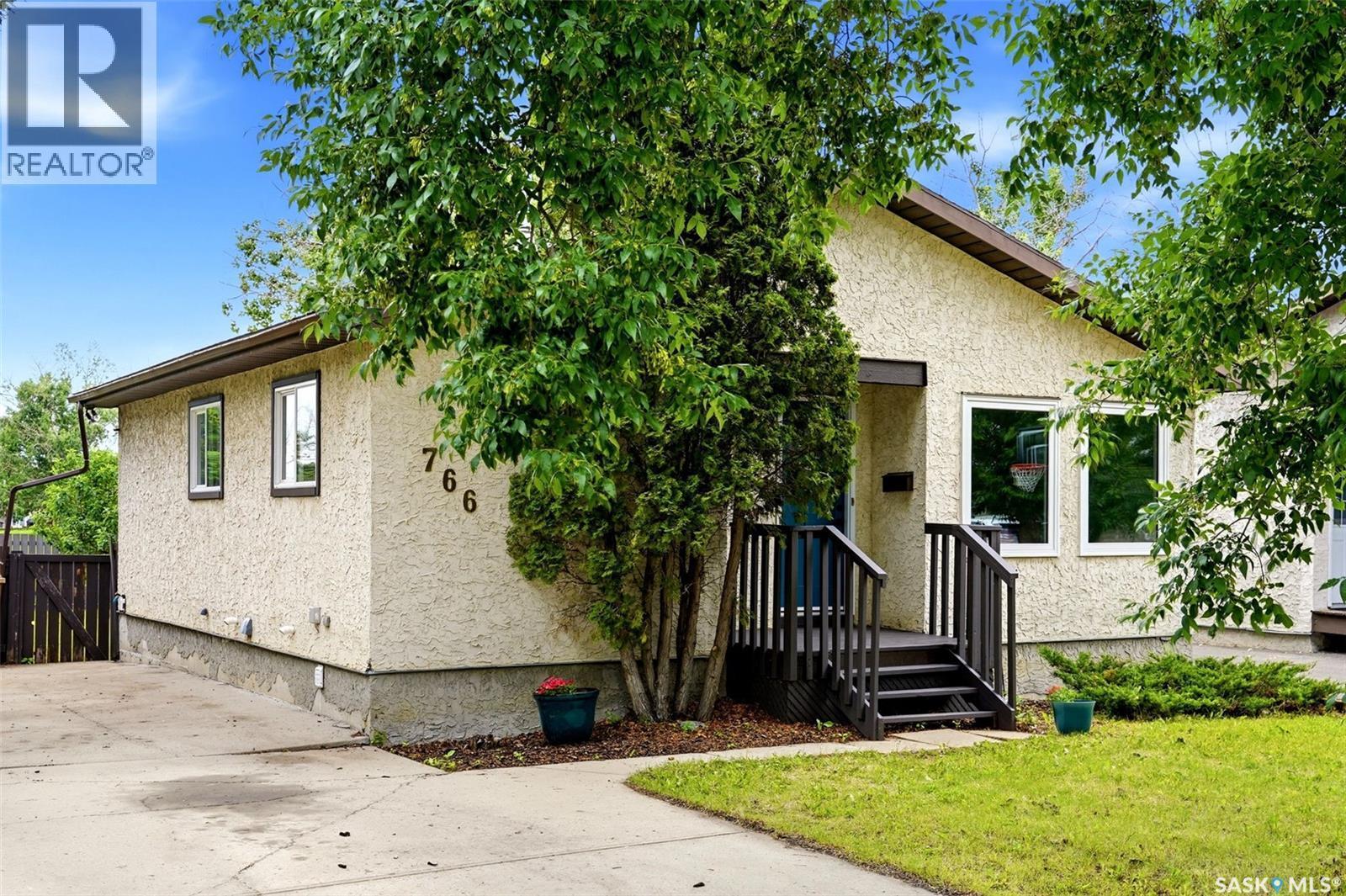 766 Hayworth Crescent N, Regina, SK